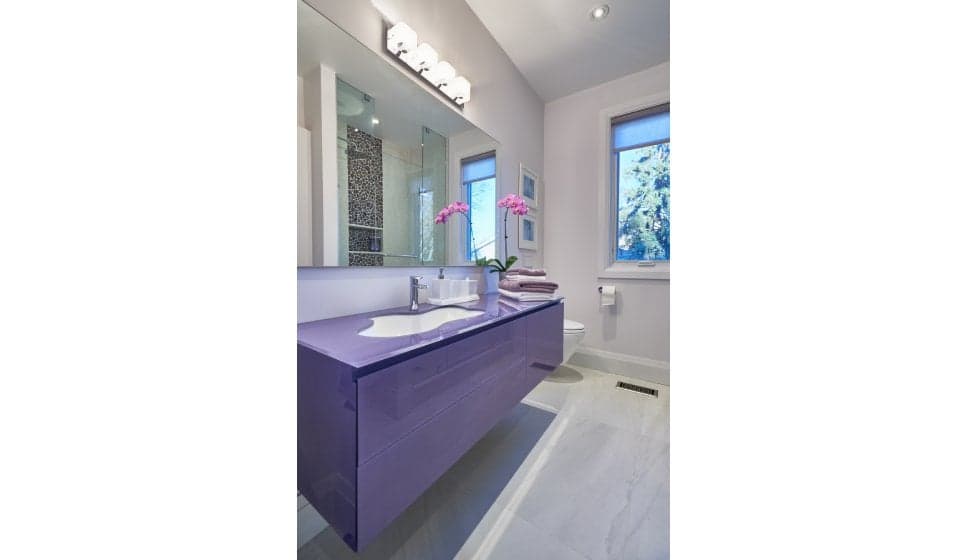 White Kitchen in Bayview Village - detail 15